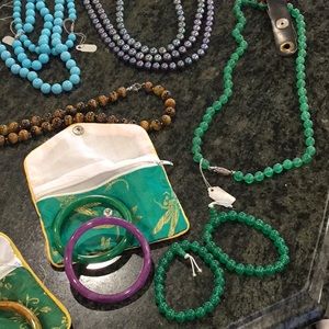 Brand New. 7” bracelets,10mm black pearl, Jaole.